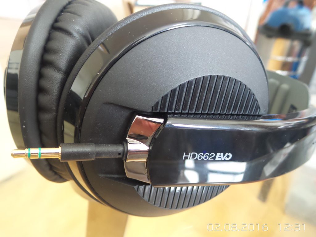 Superlux HD662 EVO Headphone Review