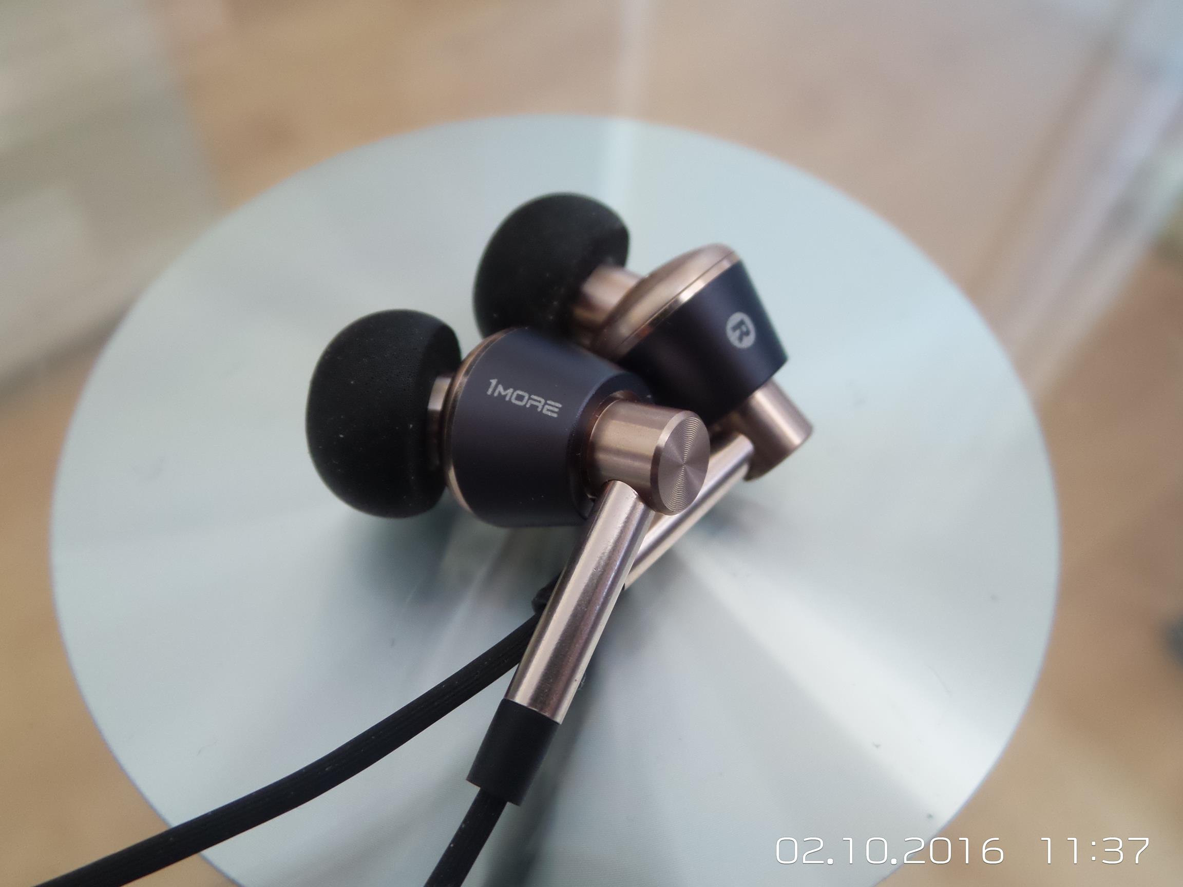 1MORE Triple-Driver In-Ear Headphones (E1001) Quick Review